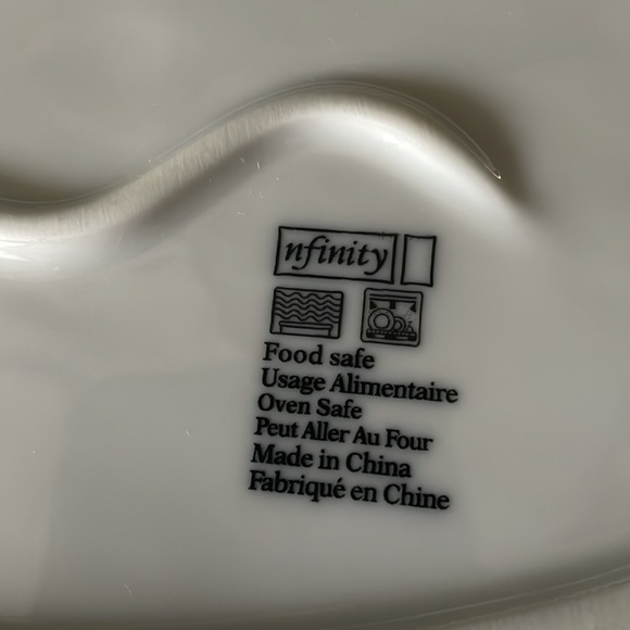 Infinity Ceramic Platter - Picture 6 of 6